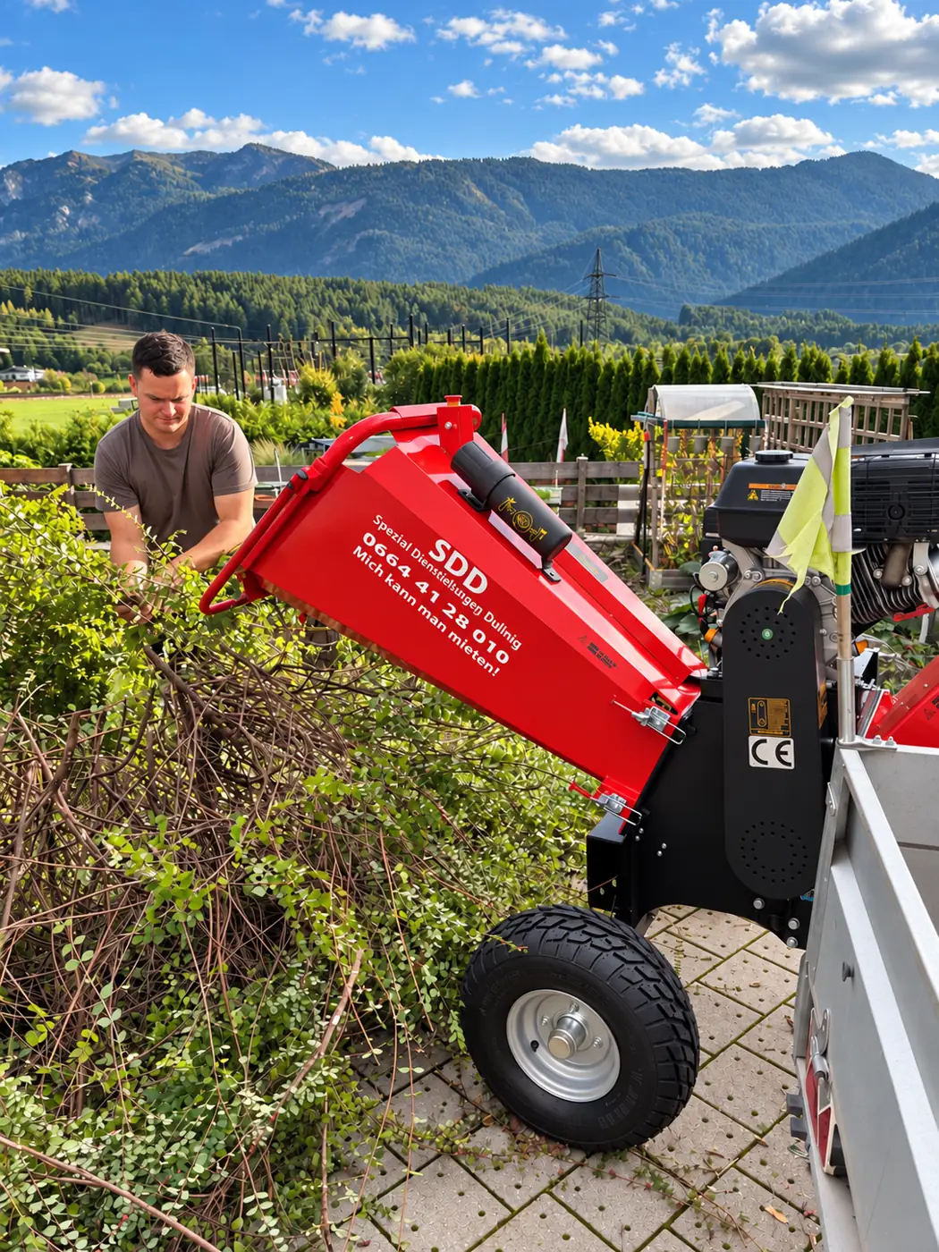 Heckenschnitt häckseln vor Ort mit dem SDD-Gartenhäcksler in Kärnten
